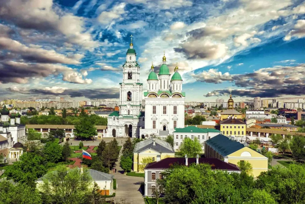 В Астрахани снова работают все АЗС «Лукойла», лимит — 30 литров