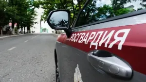 Астраханка устроила скандал в детском саду из-за долга