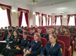 Астраханским студентам рассказали о защите от кибермошенников