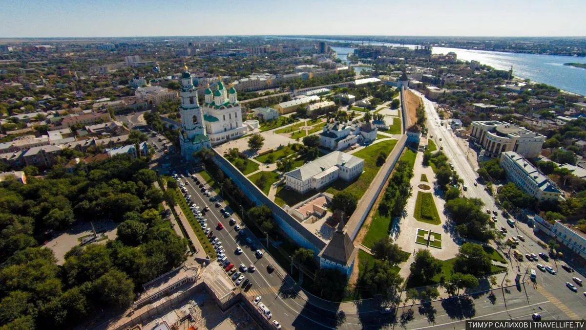 В Астрахани планируют отремонтировать более 30 км дорог в 2027 году