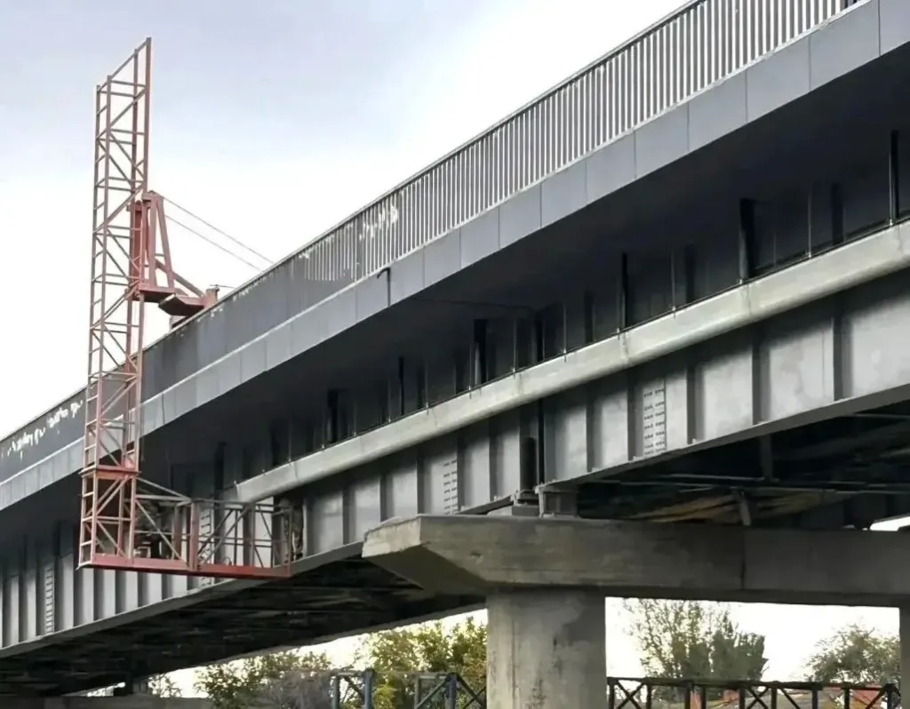 В Астраханской области досрочно завершают ремонт моста через ерик Сухой Рычан