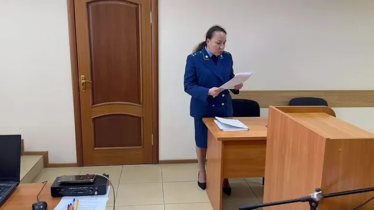 Экс-чиновницу УФНС осудили на 7 лет за посредничество во взятке