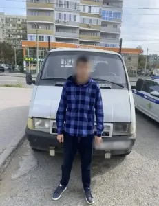 В Астраханской области нашли водителя «Газели», перевозившего людей в кузове