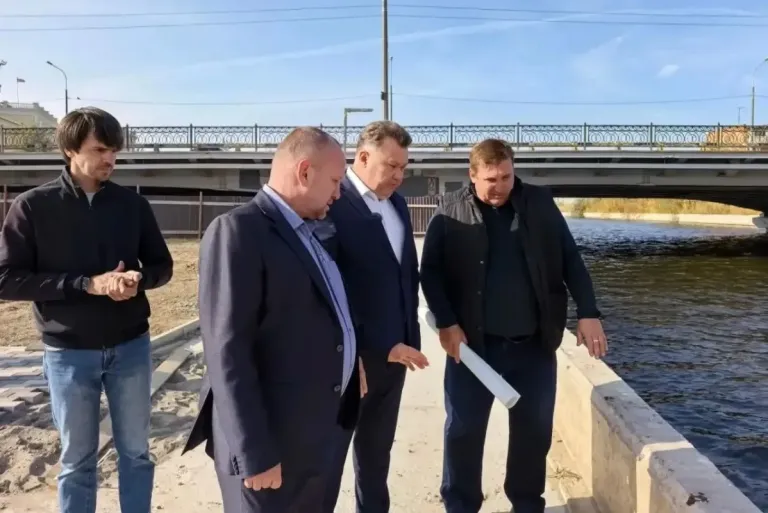 На набережной Кутума до конца осени завершат прогулочную зону